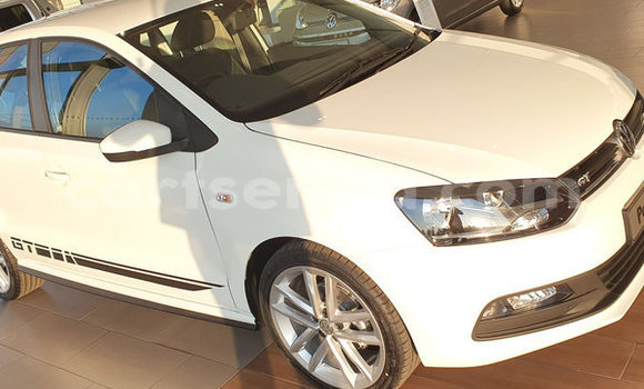 Nunua Ilio tumika Volkswagen Polo White Gari ndani ya Ezulwini nchini Hhohho Nunua Ilio tumika Volkswagen Polo White Gari ndani ya Ezulwini nchini Hhohho