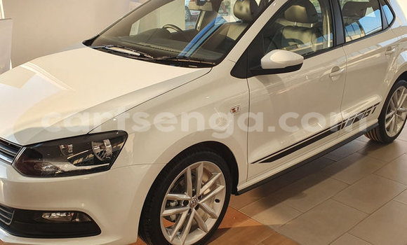 Nunua Ilio tumika Volkswagen Polo White Gari ndani ya Ezulwini nchini Hhohho Nunua Ilio tumika Volkswagen Polo White Gari ndani ya Ezulwini nchini Hhohho