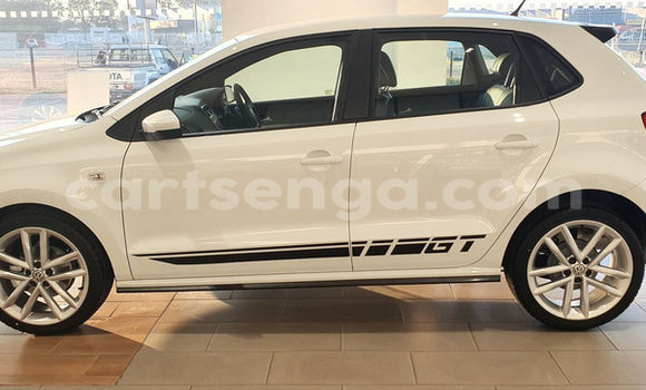 Nunua Ilio tumika Volkswagen Polo White Gari ndani ya Ezulwini nchini Hhohho Nunua Ilio tumika Volkswagen Polo White Gari ndani ya Ezulwini nchini Hhohho