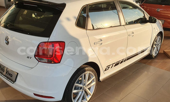 Nunua Ilio tumika Volkswagen Polo White Gari ndani ya Ezulwini nchini Hhohho Nunua Ilio tumika Volkswagen Polo White Gari ndani ya Ezulwini nchini Hhohho