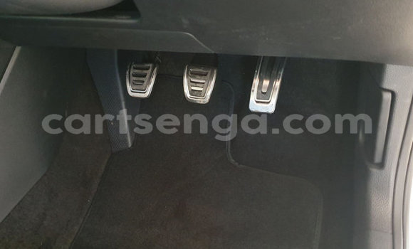 Nunua Ilio tumika Volkswagen Polo White Gari ndani ya Ezulwini nchini Hhohho Nunua Ilio tumika Volkswagen Polo White Gari ndani ya Ezulwini nchini Hhohho