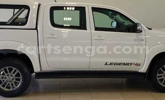 Nunua Ilio tumika Toyota Hilux White Gari ndani ya Ezulwini nchini Hhohho Nunua Ilio tumika Toyota Hilux White Gari ndani ya Ezulwini nchini Hhohho