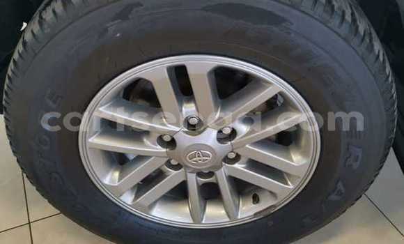 Nunua Ilio tumika Toyota Hilux White Gari ndani ya Ezulwini nchini Hhohho Nunua Ilio tumika Toyota Hilux White Gari ndani ya Ezulwini nchini Hhohho