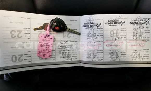 Nunua Ilio tumika Toyota Hilux White Gari ndani ya Ezulwini nchini Hhohho Nunua Ilio tumika Toyota Hilux White Gari ndani ya Ezulwini nchini Hhohho