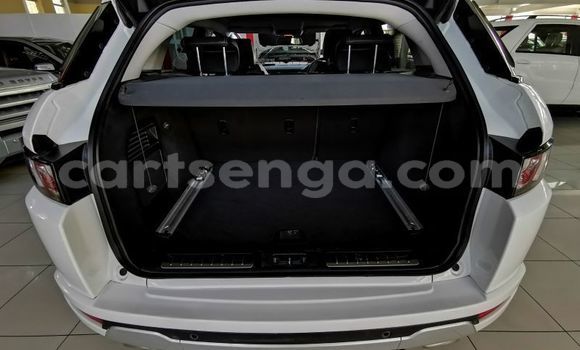 Nunua Ilio tumika Land Rover Range Rover Evoque White Gari ndani ya Hlatikulu nchini Wilaya ya Shiselweni Nunua Ilio tumika Land Rover Range Rover Evoque White Gari ndani ya Hlatikulu nchini Wilaya ya Shiselweni