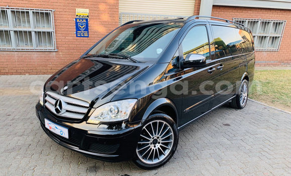 Buy Used Mercedes Viano Black Car in Ezulwini in Hhohho
