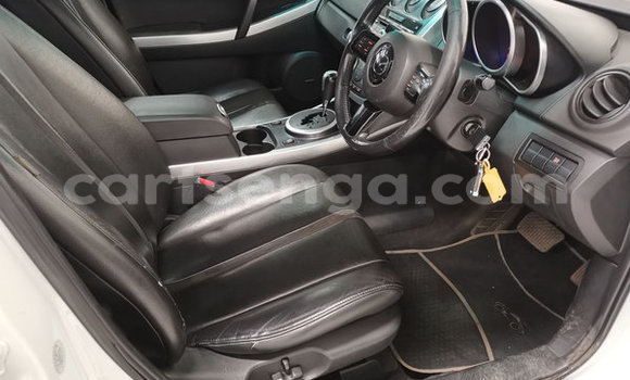 Nunua Ilio tumika Mazda CX–7 White Gari ndani ya Ezulwini nchini Hhohho Nunua Ilio tumika Mazda CX–7 White Gari ndani ya Ezulwini nchini Hhohho