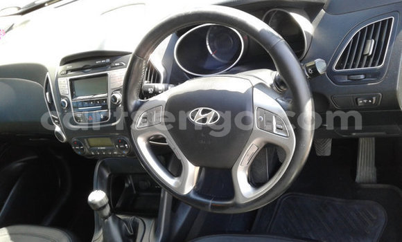 Nunua Ilio tumika Hyundai ix35 White Gari ndani ya Ezulwini nchini Hhohho Nunua Ilio tumika Hyundai ix35 White Gari ndani ya Ezulwini nchini Hhohho
