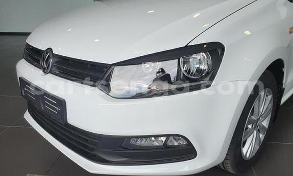 Acheter Occasion Voiture Volkswagen Polo Blanc à Big Bend, Lubombo District Acheter Occasion Voiture Volkswagen Polo Blanc à Big Bend, Lubombo District