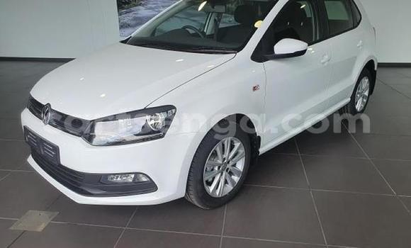 Acheter Occasion Voiture Volkswagen Polo Blanc à Big Bend, Lubombo District Acheter Occasion Voiture Volkswagen Polo Blanc à Big Bend, Lubombo District