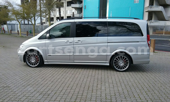 Nunua Ilio tumika Mercedes Viano Silver Gari ndani ya Ezulwini nchini Hhohho Nunua Ilio tumika Mercedes Viano Silver Gari ndani ya Ezulwini nchini Hhohho