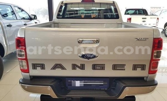 Nunua Ilio tumika Ford Ranger Silver Gari ndani ya Ezulwini nchini Hhohho Nunua Ilio tumika Ford Ranger Silver Gari ndani ya Ezulwini nchini Hhohho
