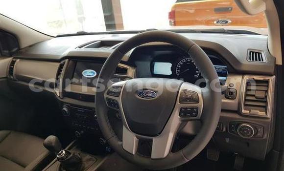 Nunua Ilio tumika Ford Ranger Silver Gari ndani ya Ezulwini nchini Hhohho Nunua Ilio tumika Ford Ranger Silver Gari ndani ya Ezulwini nchini Hhohho