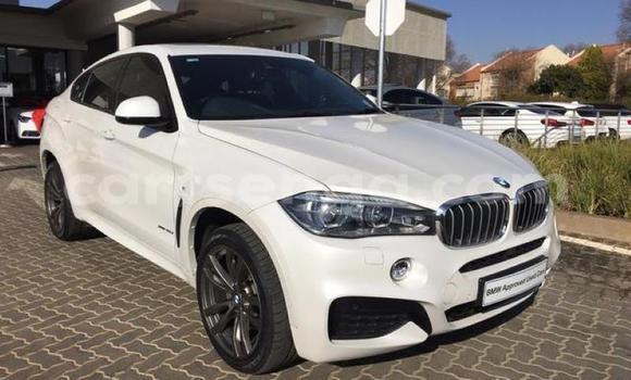 Nunua Ilio tumika BMW X6 M White Gari ndani ya Manzini nchini Manzini Nunua Ilio tumika BMW X6 M White Gari ndani ya Manzini nchini Manzini