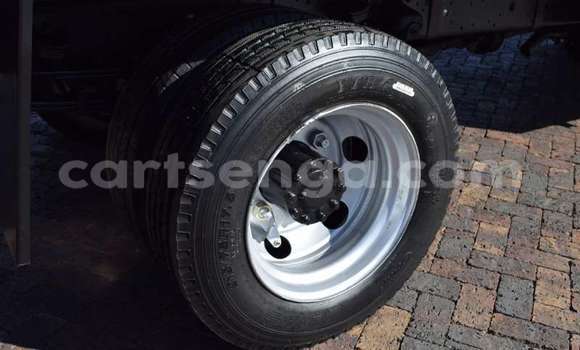 Acheter Occasion Utilitaire Hino 300 Series Blanc à Mbabane, Manzini Acheter Occasion Utilitaire Hino 300 Series Blanc à Mbabane, Manzini