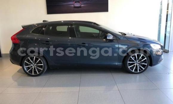 Acheter Occasion Voiture Volvo V40 Noir à Ezulwini, Hhohho Acheter Occasion Voiture Volvo V40 Noir à Ezulwini, Hhohho