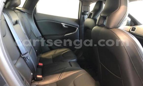 Acheter Occasion Voiture Volvo V40 Noir à Ezulwini, Hhohho Acheter Occasion Voiture Volvo V40 Noir à Ezulwini, Hhohho