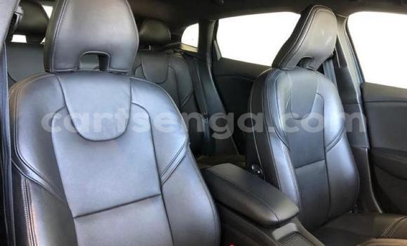 Acheter Occasion Voiture Volvo V40 Noir à Ezulwini, Hhohho Acheter Occasion Voiture Volvo V40 Noir à Ezulwini, Hhohho