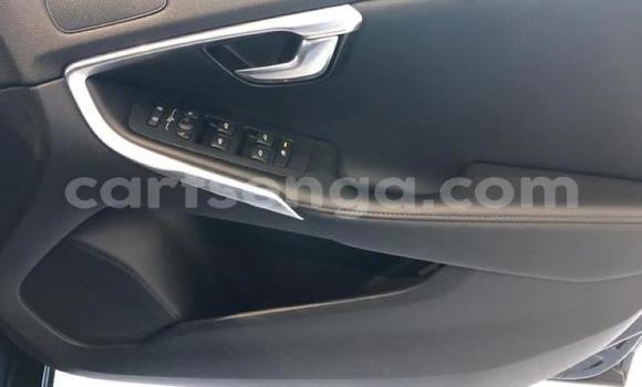 Acheter Occasion Voiture Volvo V40 Noir à Ezulwini, Hhohho Acheter Occasion Voiture Volvo V40 Noir à Ezulwini, Hhohho