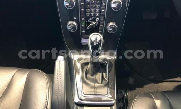 Acheter Occasion Voiture Volvo V40 Noir à Ezulwini, Hhohho Acheter Occasion Voiture Volvo V40 Noir à Ezulwini, Hhohho