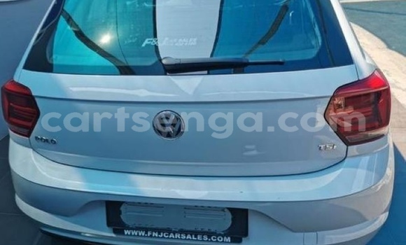 Acheter Occasion Voiture Volkswagen Polo Blanc à Big Bend, Lubombo District Acheter Occasion Voiture Volkswagen Polo Blanc à Big Bend, Lubombo District