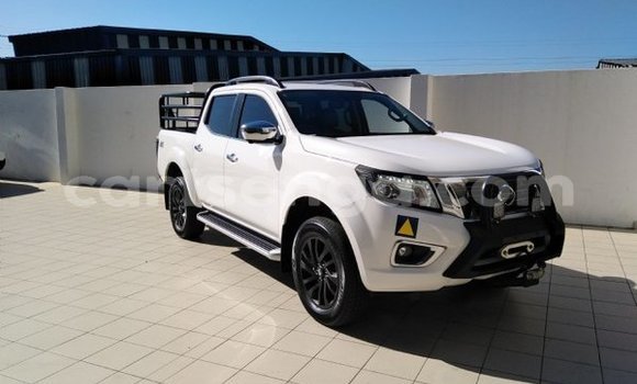 Nunua Ilio tumika Nissan Navara White Gari ndani ya Bulembu nchini Hhohho Nunua Ilio tumika Nissan Navara White Gari ndani ya Bulembu nchini Hhohho