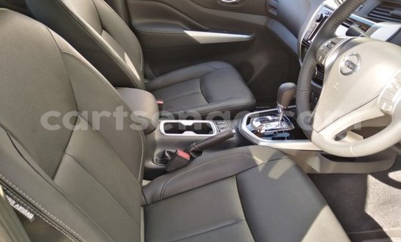 Nunua Ilio tumika Nissan Navara White Gari ndani ya Bulembu nchini Hhohho Nunua Ilio tumika Nissan Navara White Gari ndani ya Bulembu nchini Hhohho