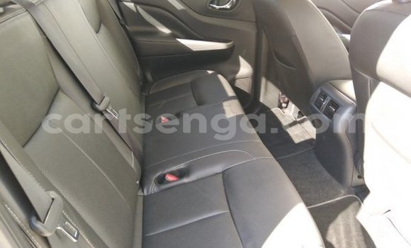 Nunua Ilio tumika Nissan Navara White Gari ndani ya Bulembu nchini Hhohho Nunua Ilio tumika Nissan Navara White Gari ndani ya Bulembu nchini Hhohho