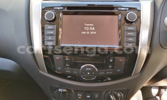 Nunua Ilio tumika Nissan Navara White Gari ndani ya Bulembu nchini Hhohho Nunua Ilio tumika Nissan Navara White Gari ndani ya Bulembu nchini Hhohho