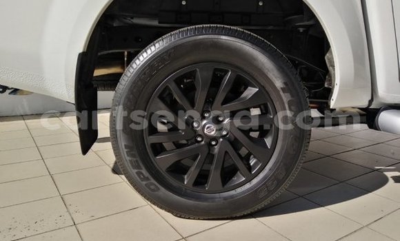 Nunua Ilio tumika Nissan Navara White Gari ndani ya Bulembu nchini Hhohho Nunua Ilio tumika Nissan Navara White Gari ndani ya Bulembu nchini Hhohho
