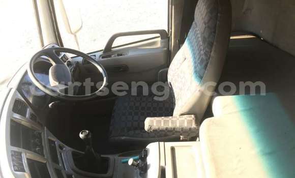 Nunua Ilio tumika Nissan UD White Lori ndani ya Hlatikulu nchini Wilaya ya Shiselweni Nunua Ilio tumika Nissan UD White Lori ndani ya Hlatikulu nchini Wilaya ya Shiselweni