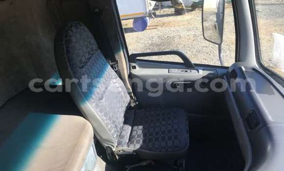 Nunua Ilio tumika Nissan UD White Lori ndani ya Hlatikulu nchini Wilaya ya Shiselweni Nunua Ilio tumika Nissan UD White Lori ndani ya Hlatikulu nchini Wilaya ya Shiselweni