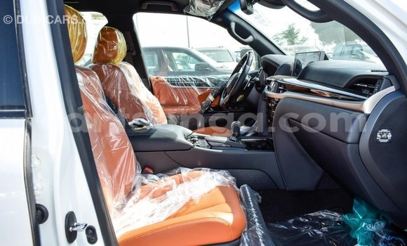 Nunua Imported Lexus LX White Gari ndani ya Import - Dubai nchini Hhohho Nunua Imported Lexus LX White Gari ndani ya Import - Dubai nchini Hhohho