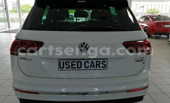 Buy Used Volkswagen Tiguan White Car in Big Bend in Lubombo District Buy Used Volkswagen Tiguan White Car in Big Bend in Lubombo District