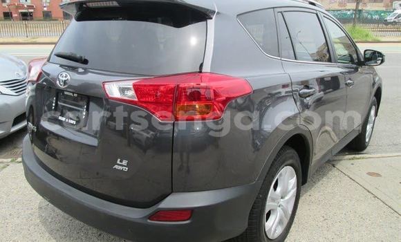 Buy Used Toyota RAV4 Silver Car in Bulembu in Hhohho Buy Used Toyota RAV4 Silver Car in Bulembu in Hhohho