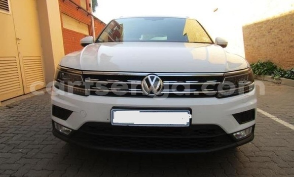 Buy Used Volkswagen Tiguan White Car in Big Bend in Lubombo District Buy Used Volkswagen Tiguan White Car in Big Bend in Lubombo District