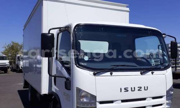 Nunua Ilio tumika Isuzu FTR 850 White Lori ndani ya Mbabane nchini Manzini Nunua Ilio tumika Isuzu FTR 850 White Lori ndani ya Mbabane nchini Manzini