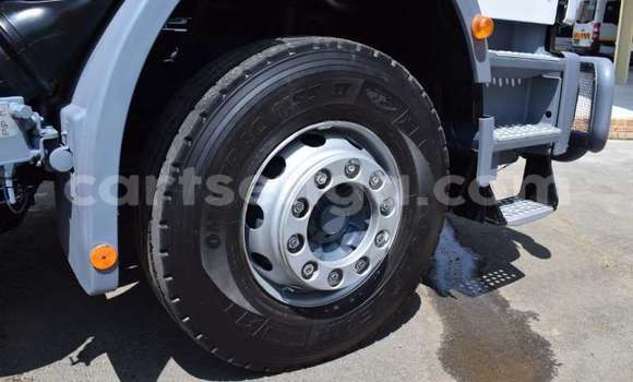 Nunua Ilio tumika Mercedes‒Benz 2628 White Lori ndani ya Mbabane nchini Manzini Nunua Ilio tumika Mercedes‒Benz 2628 White Lori ndani ya Mbabane nchini Manzini