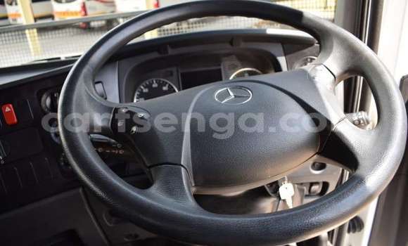 Nunua Ilio tumika Mercedes‒Benz 2628 White Lori ndani ya Mbabane nchini Manzini Nunua Ilio tumika Mercedes‒Benz 2628 White Lori ndani ya Mbabane nchini Manzini