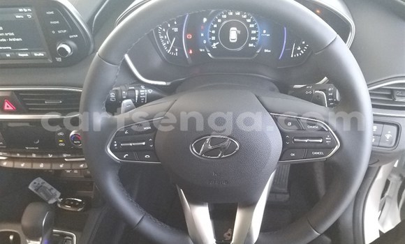 Acheter Occasion Voiture Hyundai Santa Fe Blanc à Ezulwini, Hhohho Acheter Occasion Voiture Hyundai Santa Fe Blanc à Ezulwini, Hhohho