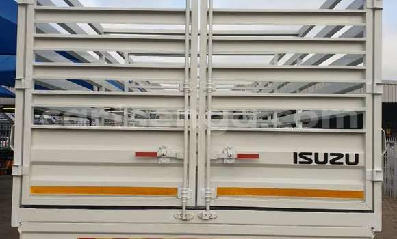 Buy Used Isuzu FTR 850 White Truck in Ezulwini in Hhohho Buy Used Isuzu FTR 850 White Truck in Ezulwini in Hhohho