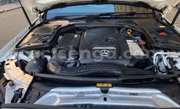 Nunua Ilio tumika Mercedes‒Benz C–Class White Gari ndani ya Ezulwini nchini Hhohho Nunua Ilio tumika Mercedes‒Benz C–Class White Gari ndani ya Ezulwini nchini Hhohho