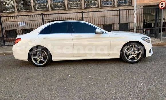 Nunua Ilio tumika Mercedes‒Benz C–Class White Gari ndani ya Ezulwini nchini Hhohho Nunua Ilio tumika Mercedes‒Benz C–Class White Gari ndani ya Ezulwini nchini Hhohho