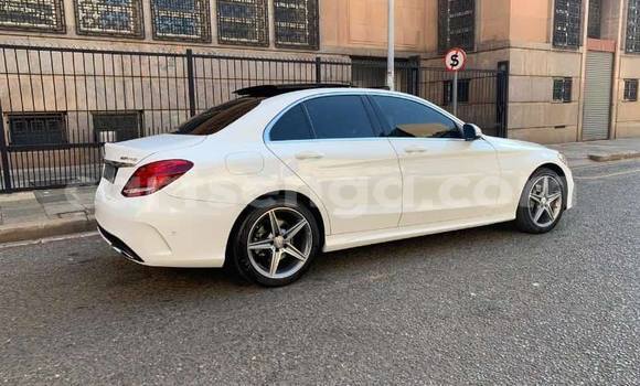 Nunua Ilio tumika Mercedes‒Benz C–Class White Gari ndani ya Ezulwini nchini Hhohho Nunua Ilio tumika Mercedes‒Benz C–Class White Gari ndani ya Ezulwini nchini Hhohho