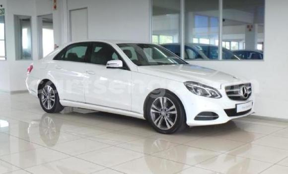 Acheter Occasion Voiture Mercedes‒Benz 200 Blanc à Manzini, Manzini Acheter Occasion Voiture Mercedes‒Benz 200 Blanc à Manzini, Manzini