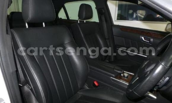 Acheter Occasion Voiture Mercedes‒Benz 200 Blanc à Manzini, Manzini Acheter Occasion Voiture Mercedes‒Benz 200 Blanc à Manzini, Manzini