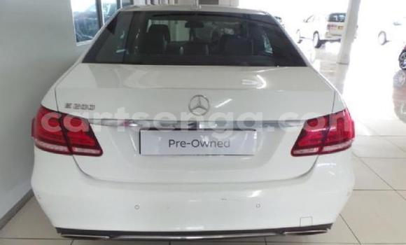 Acheter Occasion Voiture Mercedes‒Benz 200 Blanc à Manzini, Manzini Acheter Occasion Voiture Mercedes‒Benz 200 Blanc à Manzini, Manzini