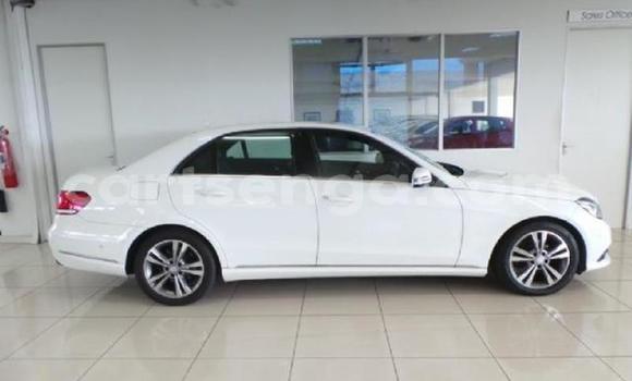 Acheter Occasion Voiture Mercedes‒Benz 200 Blanc à Manzini, Manzini Acheter Occasion Voiture Mercedes‒Benz 200 Blanc à Manzini, Manzini