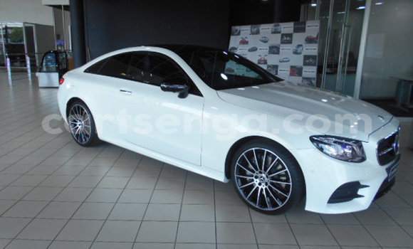 Buy Used Mercedes‒Benz E–Class White Car in Ezulwini in Hhohho Buy Used Mercedes‒Benz E–Class White Car in Ezulwini in Hhohho