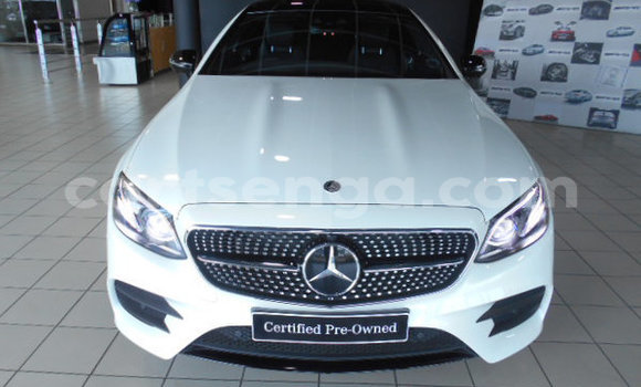 Buy Used Mercedes‒Benz E–Class White Car in Ezulwini in Hhohho Buy Used Mercedes‒Benz E–Class White Car in Ezulwini in Hhohho
